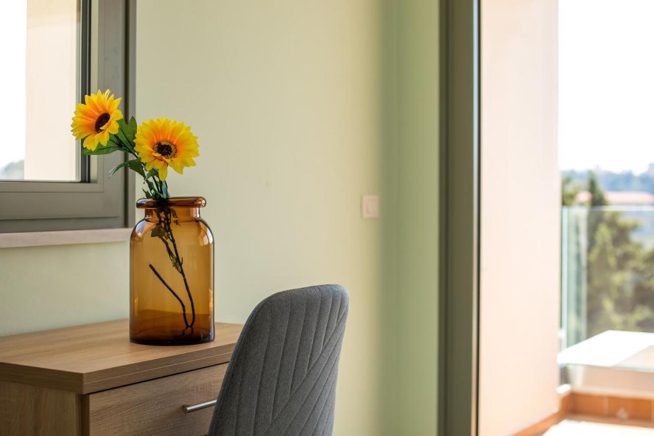 Eden Sunflower - Luxurious Apartment With Sea View Rhodes City Bagian luar foto