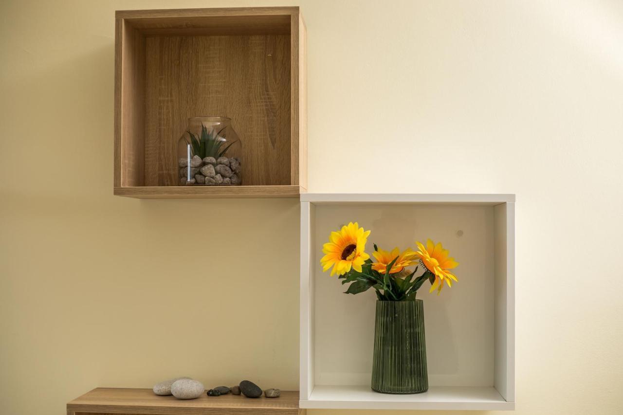 Eden Sunflower - Luxurious Apartment With Sea View Rhodes City Bagian luar foto